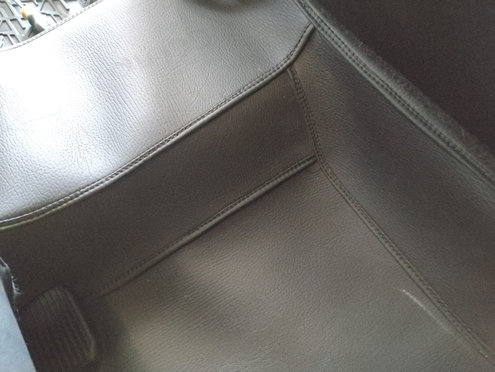 Tapizado de pisos de vehiculos - Imagen 3